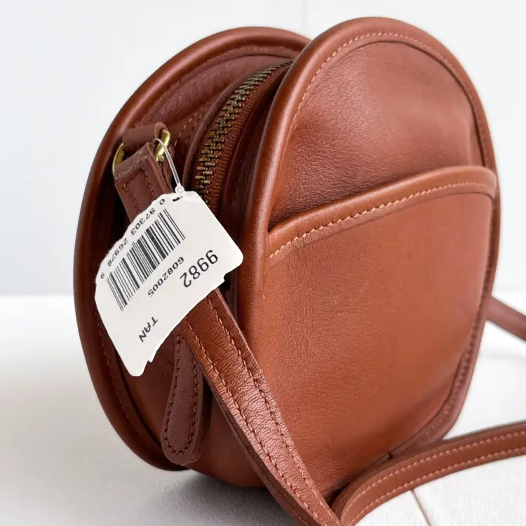 Vintage Coach Canteen Bag 9982 British Tan Shoulder Bag Glovetanned Leather NWT - Image 2