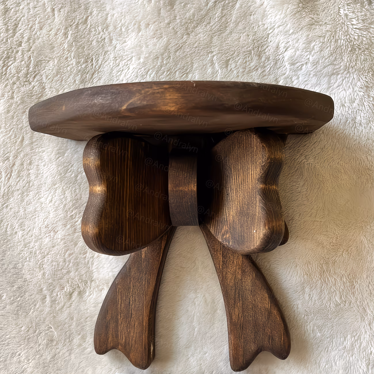 Vintage Wooden Bowknot Wall Shelf – Rustic Decorative Floating Display Shelf